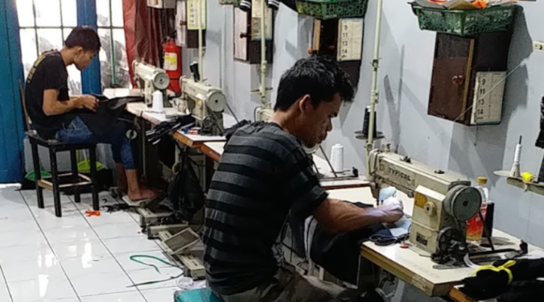 Cendrawasih Konveksi: Menjahit Kehidupan Sehari-hari di Cilacap